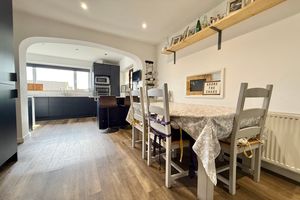 Dining/Breakfast Room- click for photo gallery